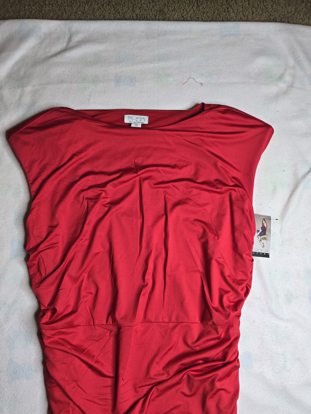 sofia by sofia vergara Red Ruched Scoop-Back Midi Dress - Picture 4 of 7